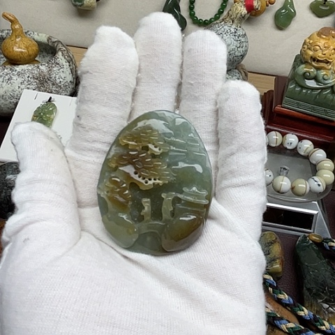 和田玉颈饰未镶嵌