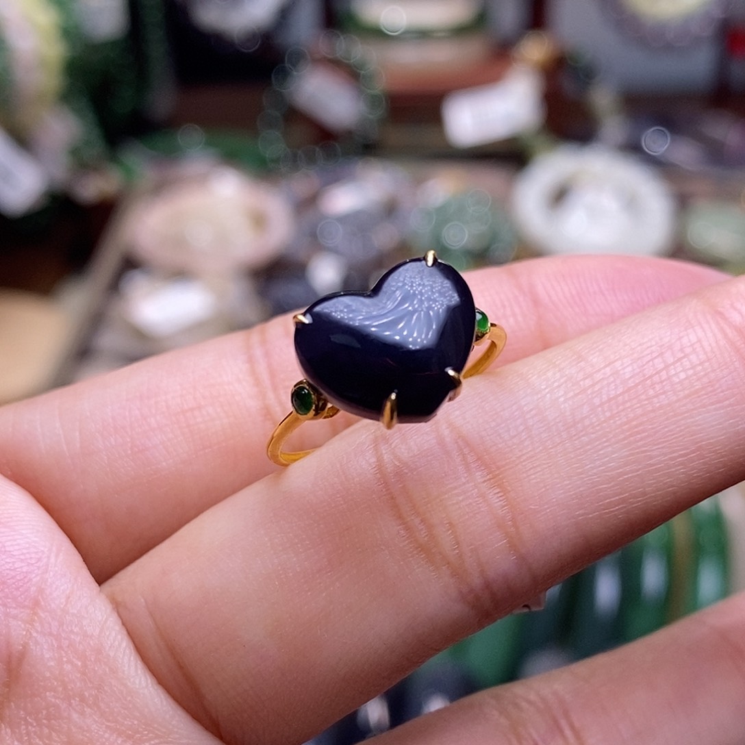 和田玉未镶嵌精品老坑料浓烟紫帝王紫金镶戒指