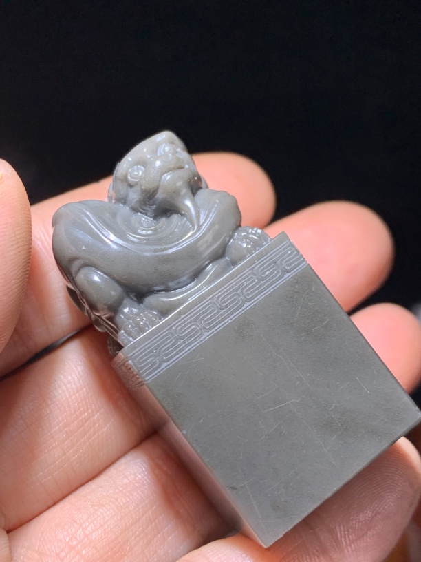 寿山石。寿山坑头牛角冻