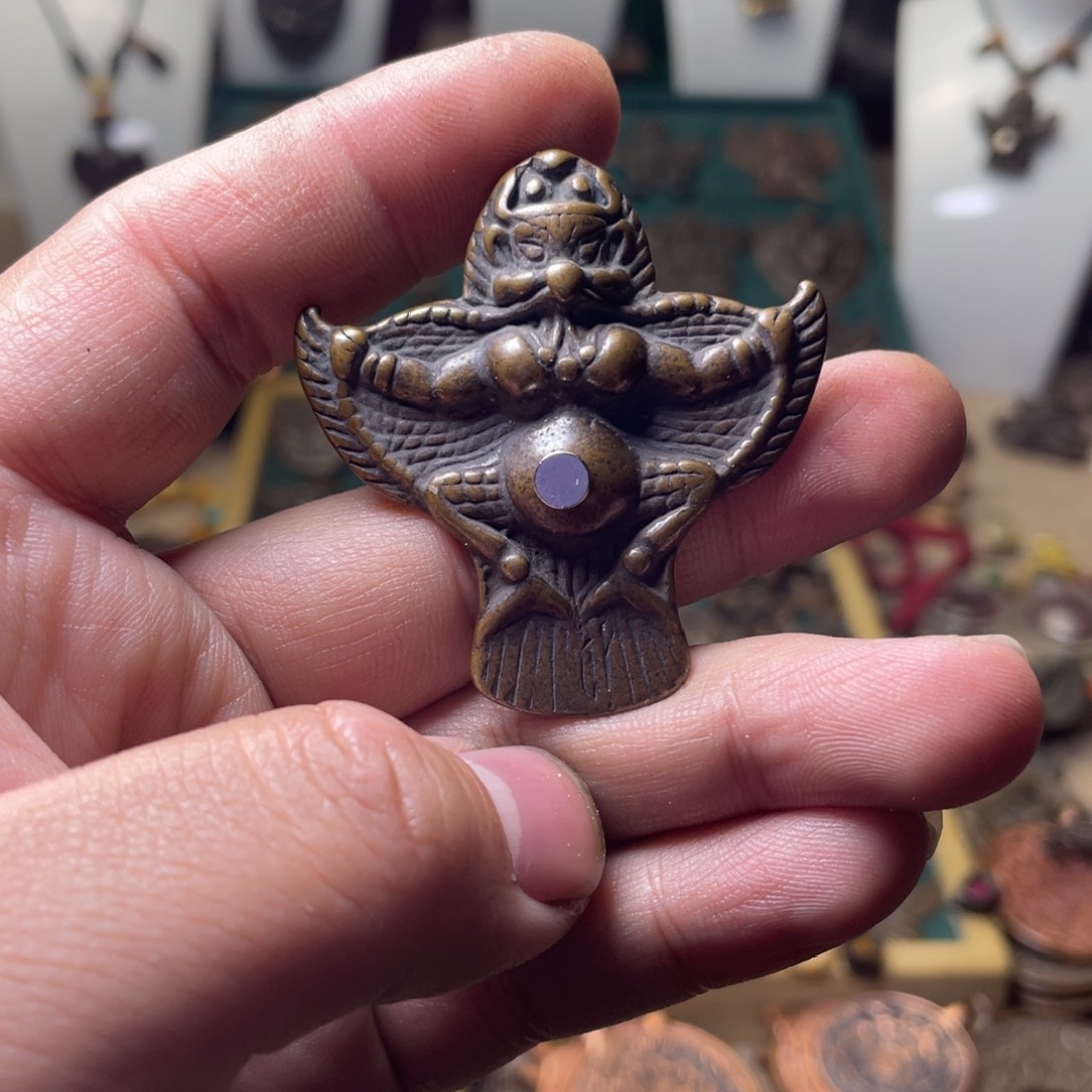 微瑕福利老料大鹏鸟