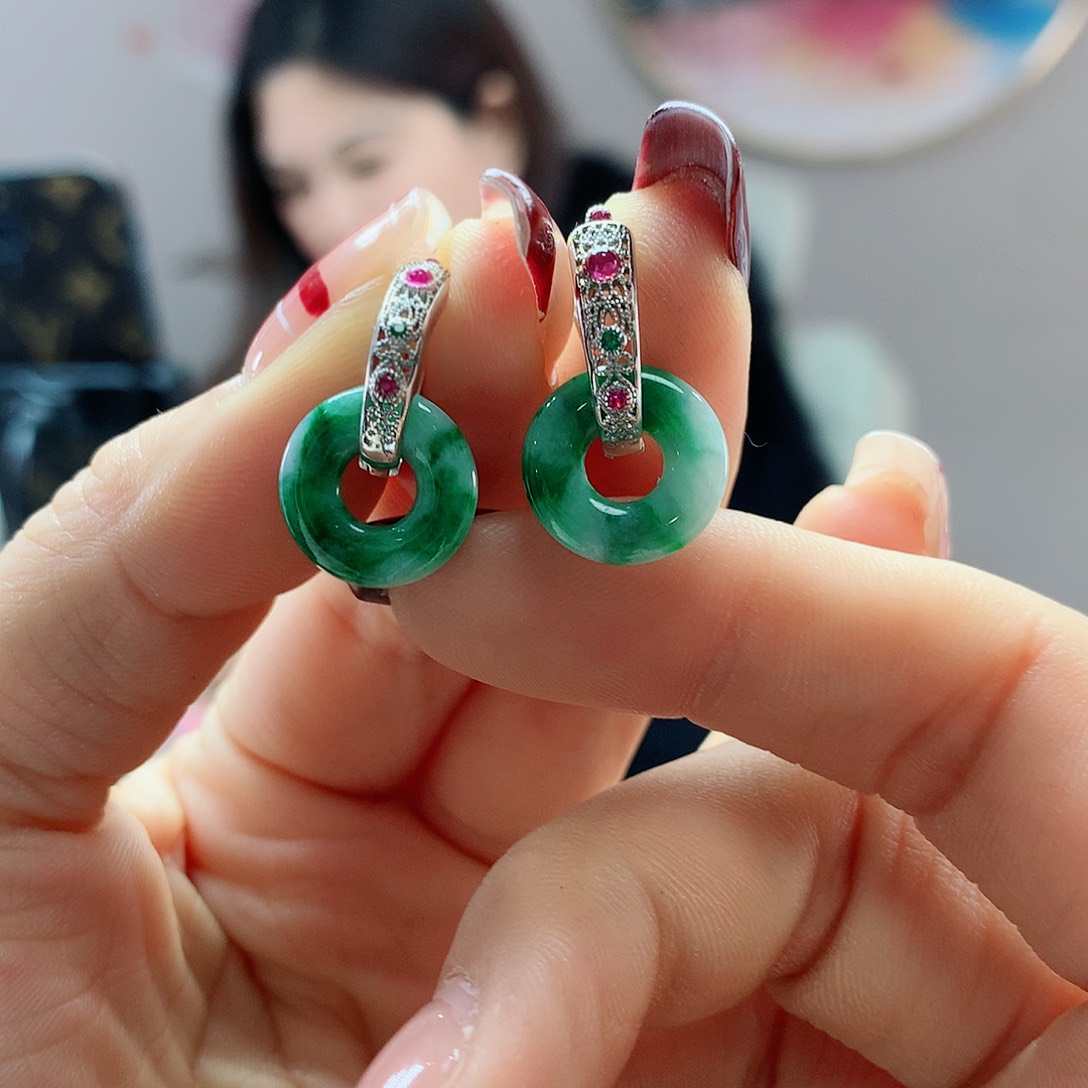 【闪购商品】翡翠耳饰银S925镶嵌，