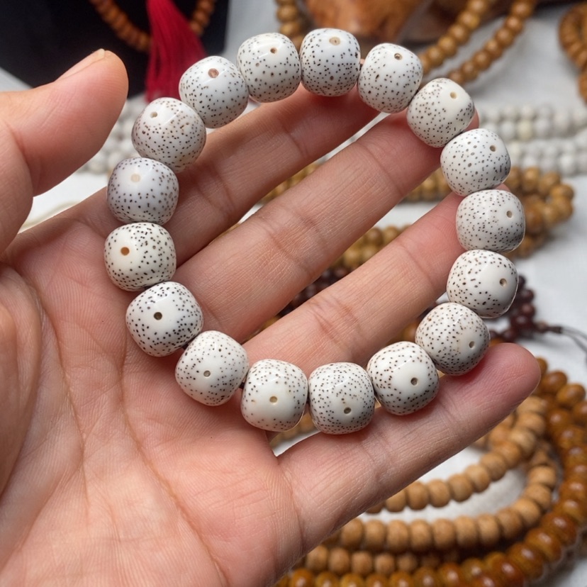 【闪购商品】星月菩提吊坠脱脂13/12