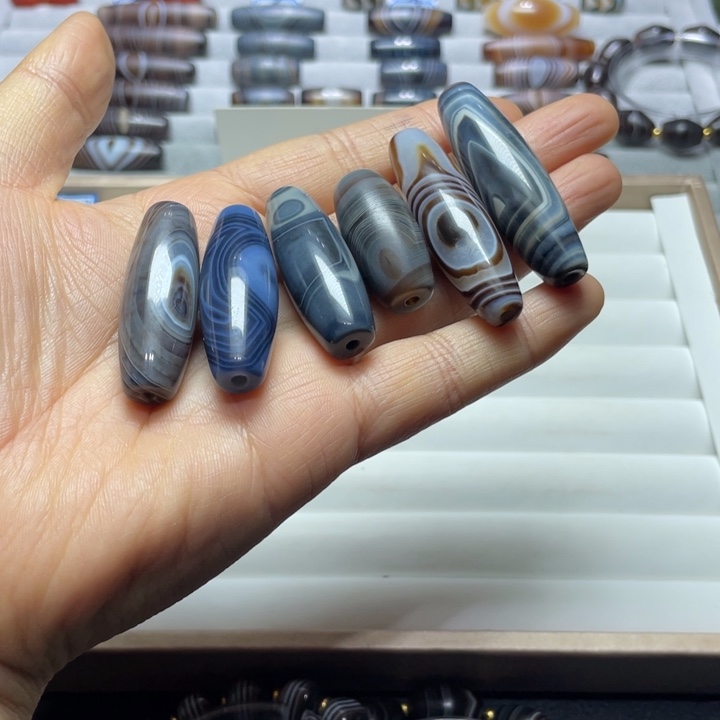 西***风玛瑙/玉髓未镶嵌珠宝奇石