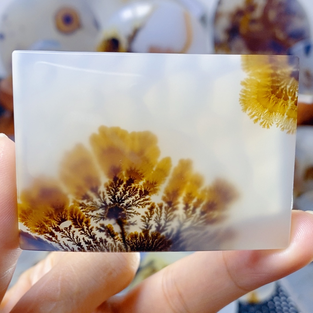 玛瑙/玉髓未镶嵌珠宝奇石