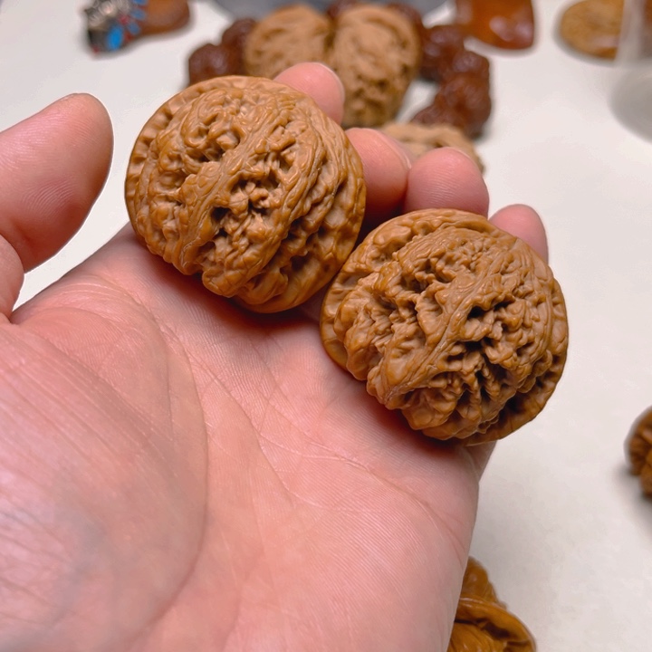 文玩核桃把件精品大粗筋 边45编号0000