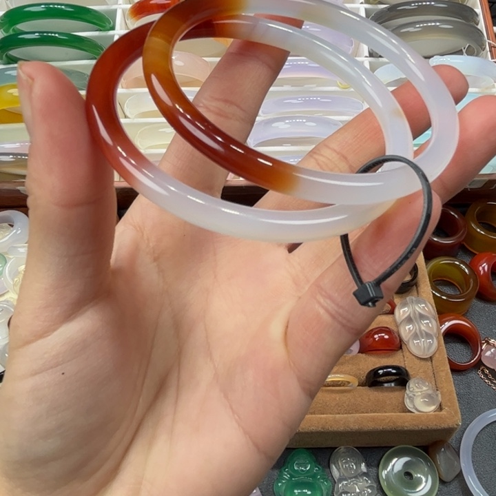 玛瑙手镯未镶嵌61616161