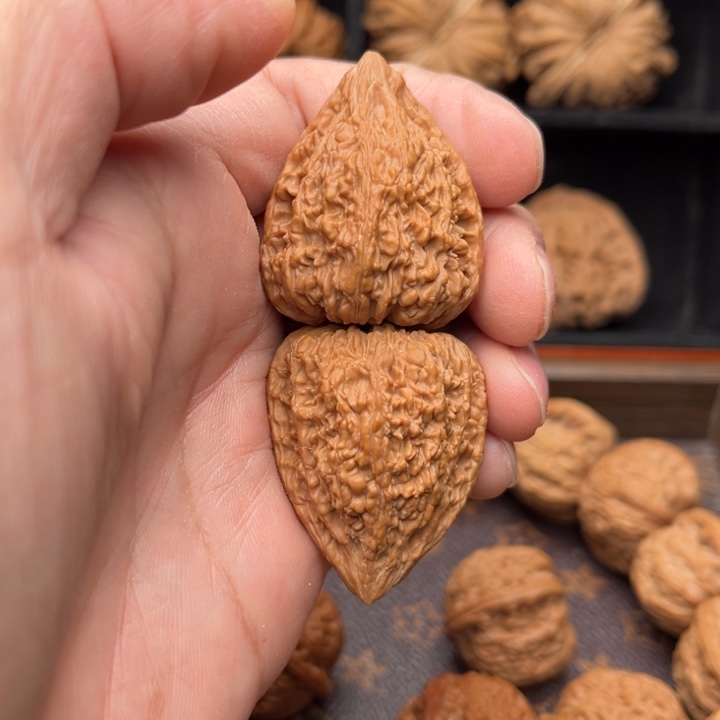 吊坠文玩核桃塔尖