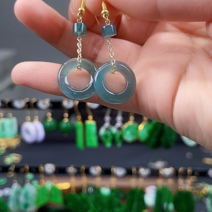 翡翠耳饰未镶嵌饰品