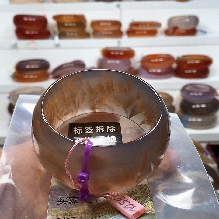 玛瑙/玉髓未镶嵌手镯龙纹扣手