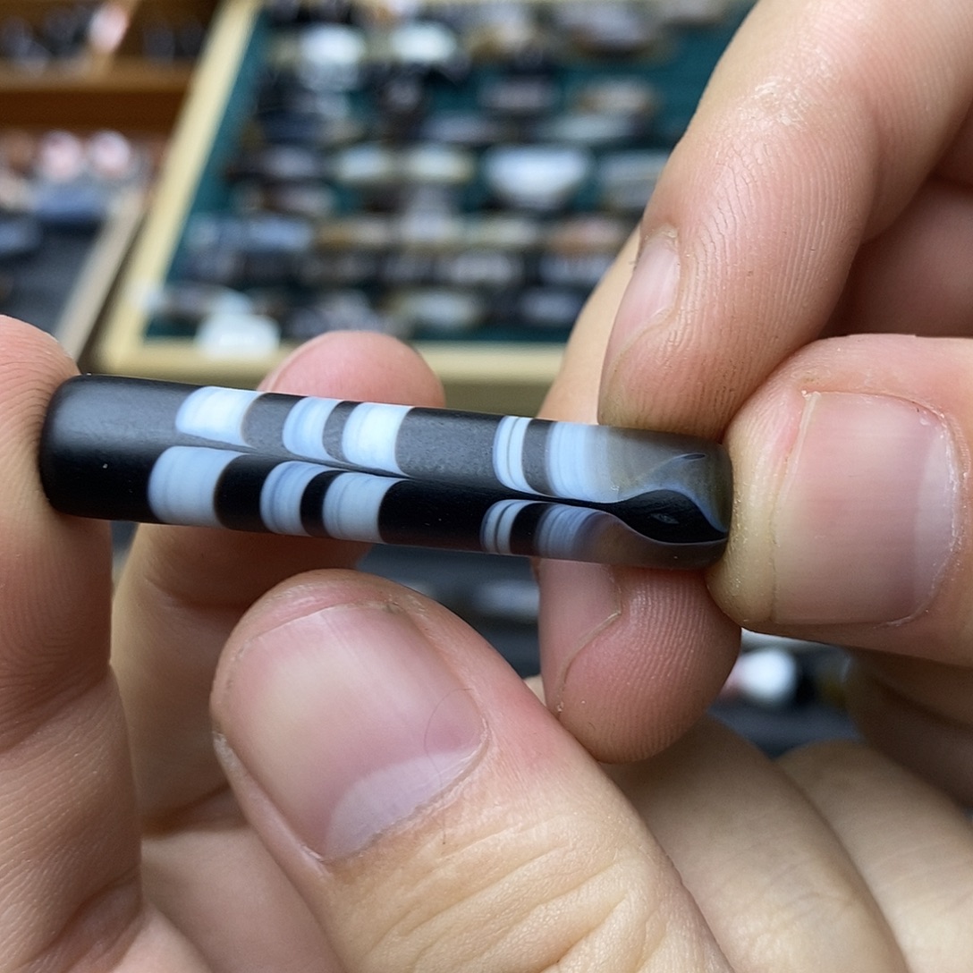 羽***中玛瑙/玉髓未镶嵌颈饰