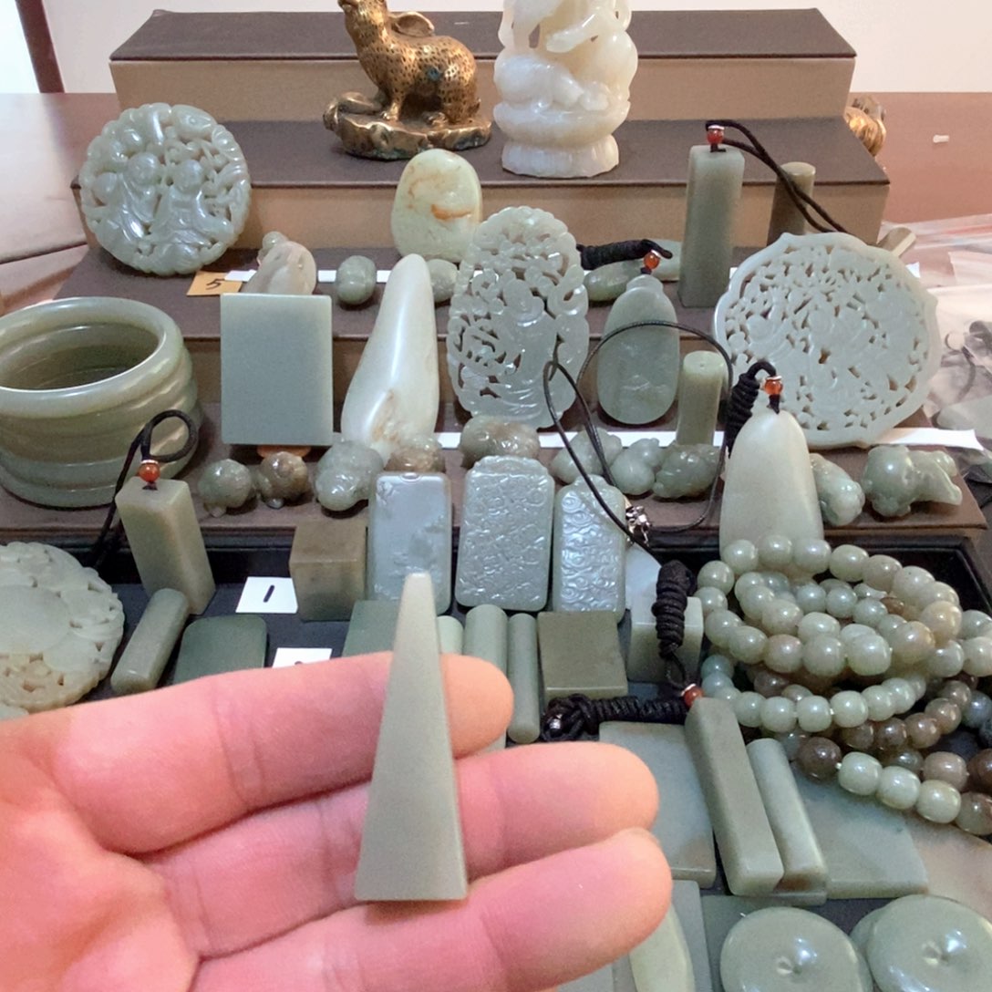 和田玉颈饰未镶嵌?****?16