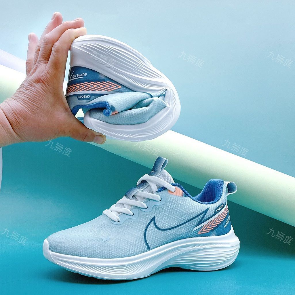 春秋款男女同款跑鞋防臭透气白搭款轻便防滑休闲运动鞋