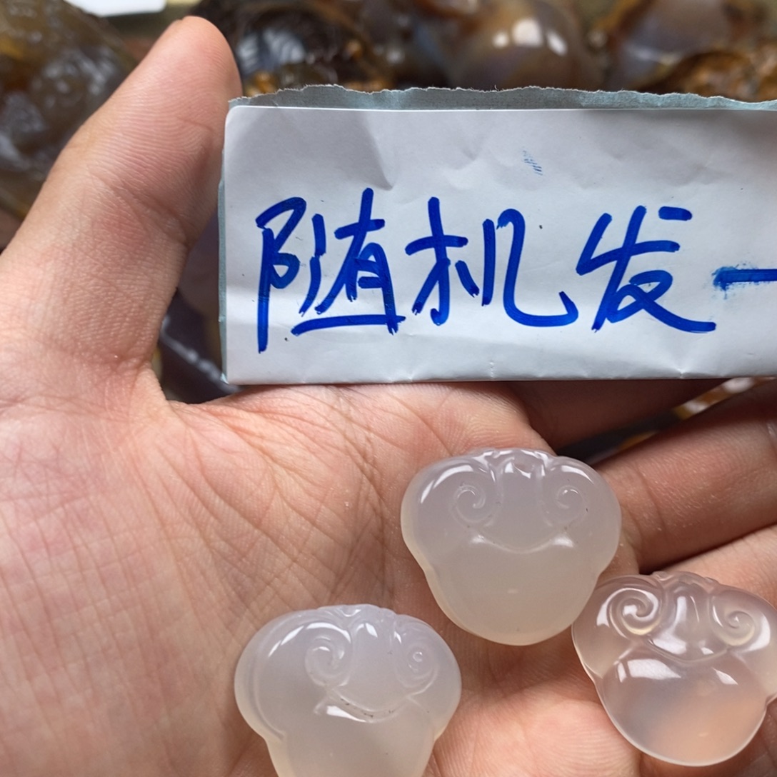 玛瑙/玉髓未镶嵌颈饰