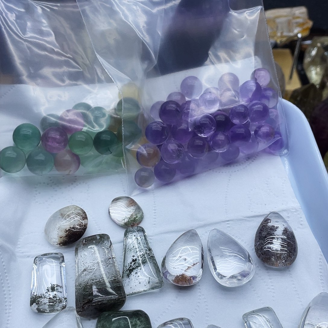 七***光水晶未镶嵌珠宝半成品144