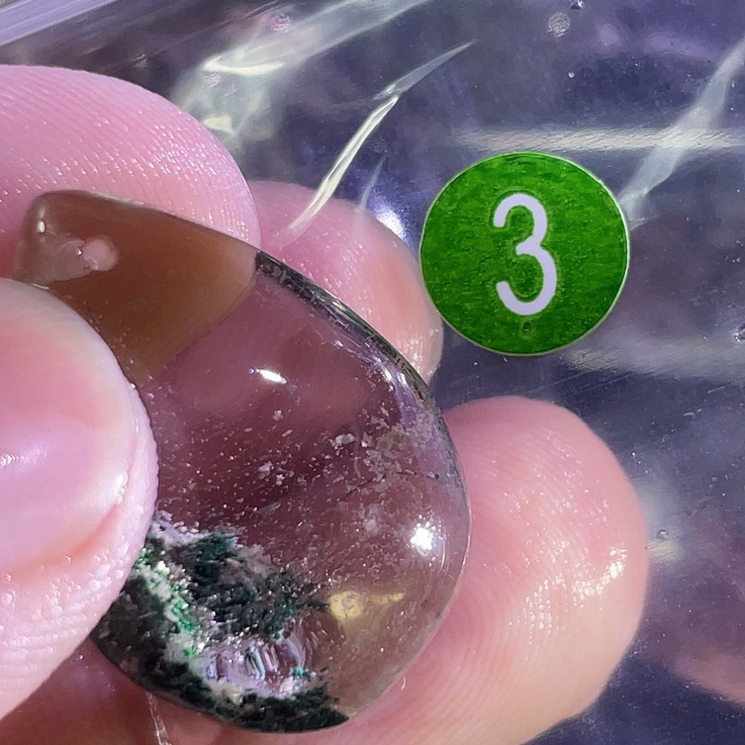 婉***r未镶嵌吊坠(赠链)水晶