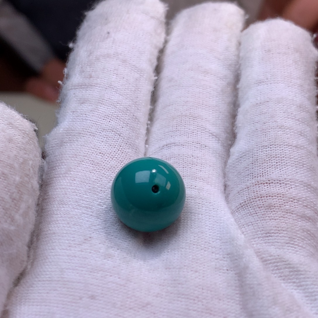 丁***丁绿松石未镶嵌珠宝奇石