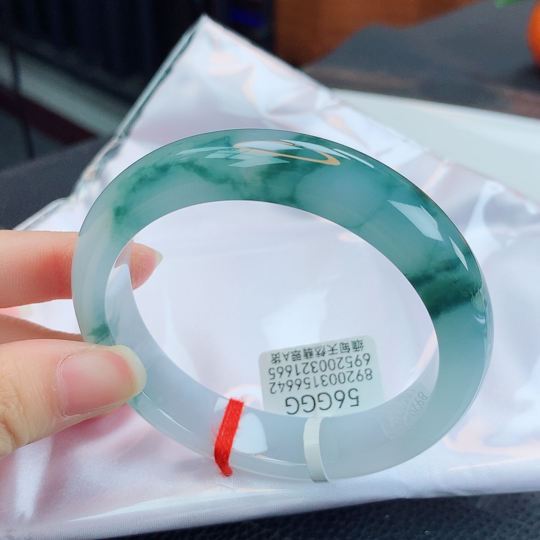 翡翠手镯未镶嵌缅甸天然翡翠a货