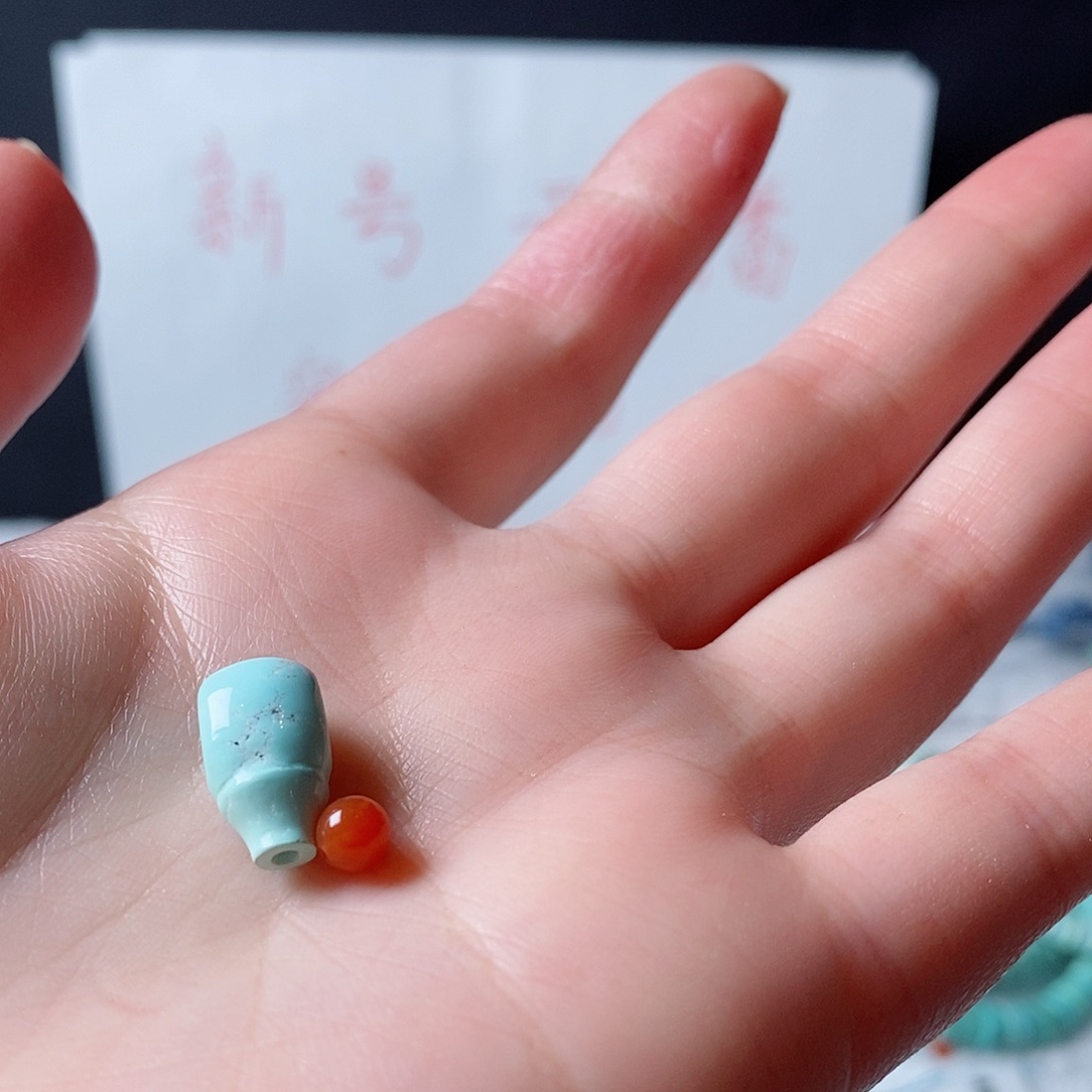 南红玛瑙颈饰未镶嵌