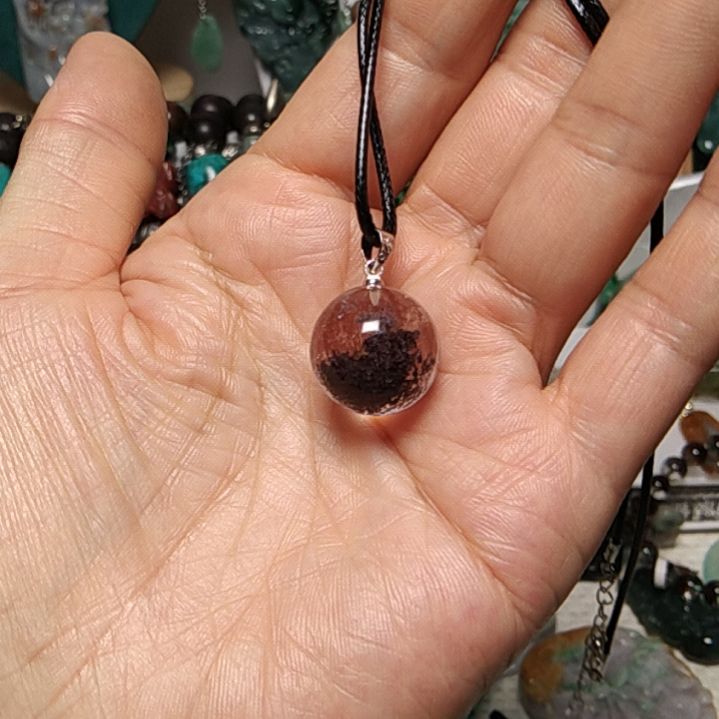 翡翠吊坠(赠链)未镶嵌