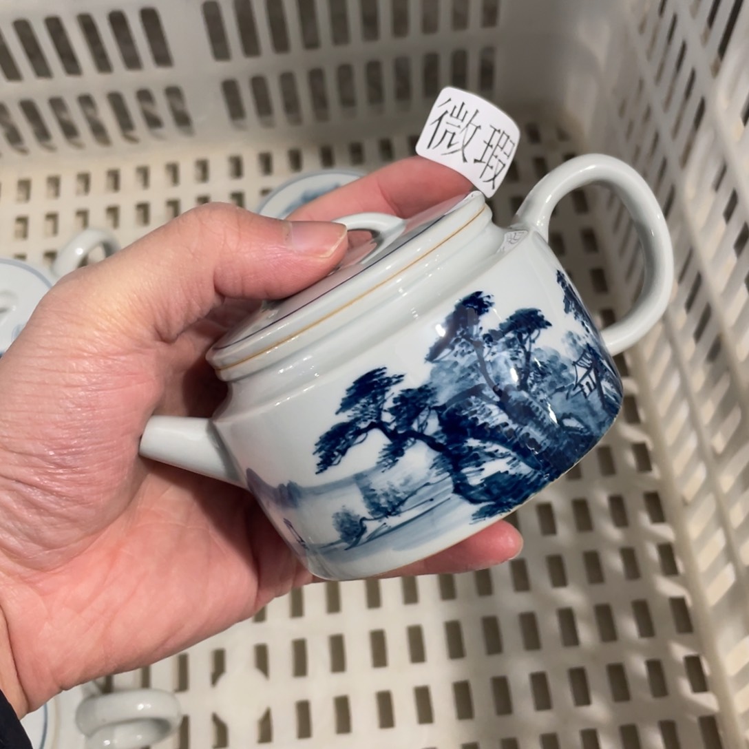 釉下手绘茶具微瑕