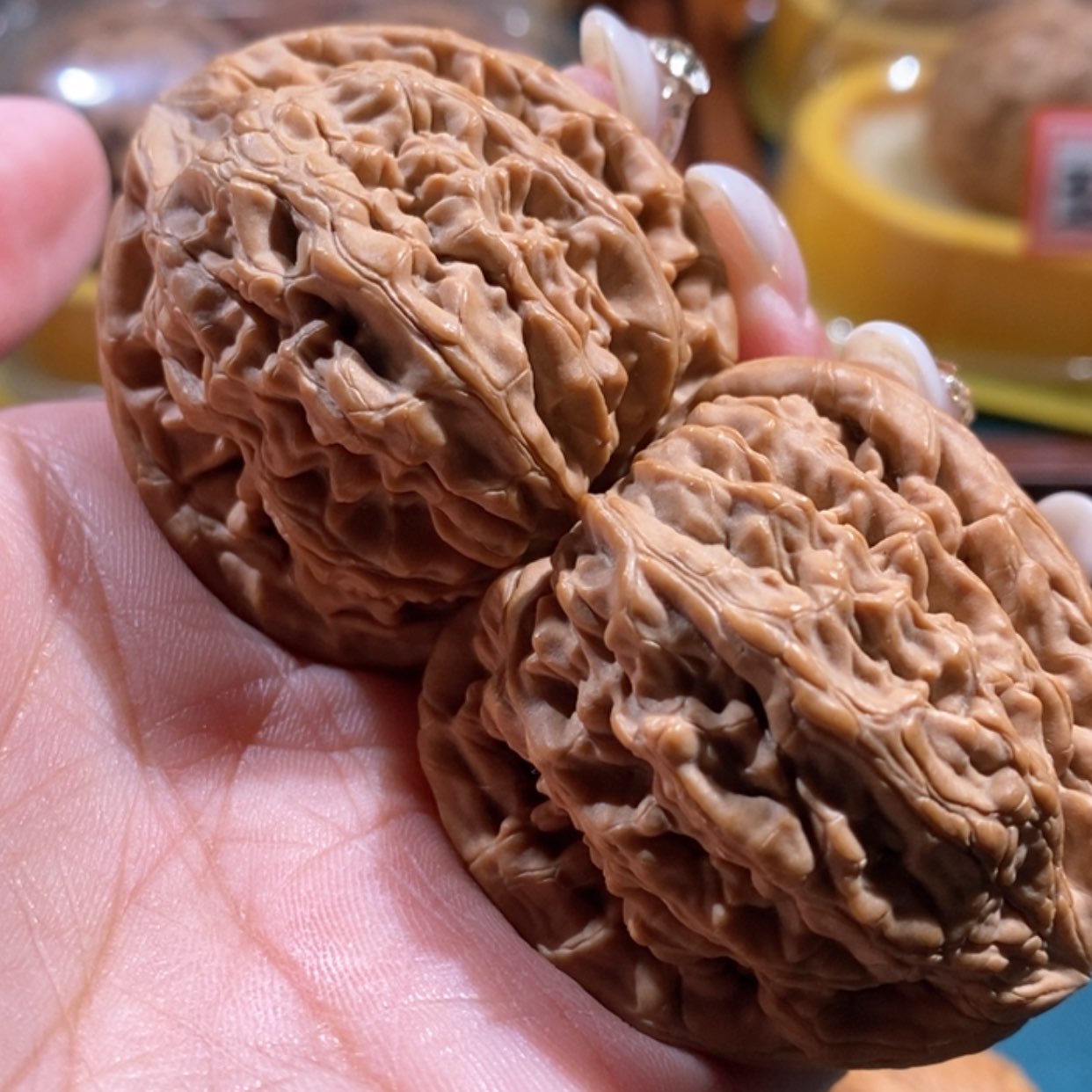 【闪购商品】文玩核桃吊坠虎头王