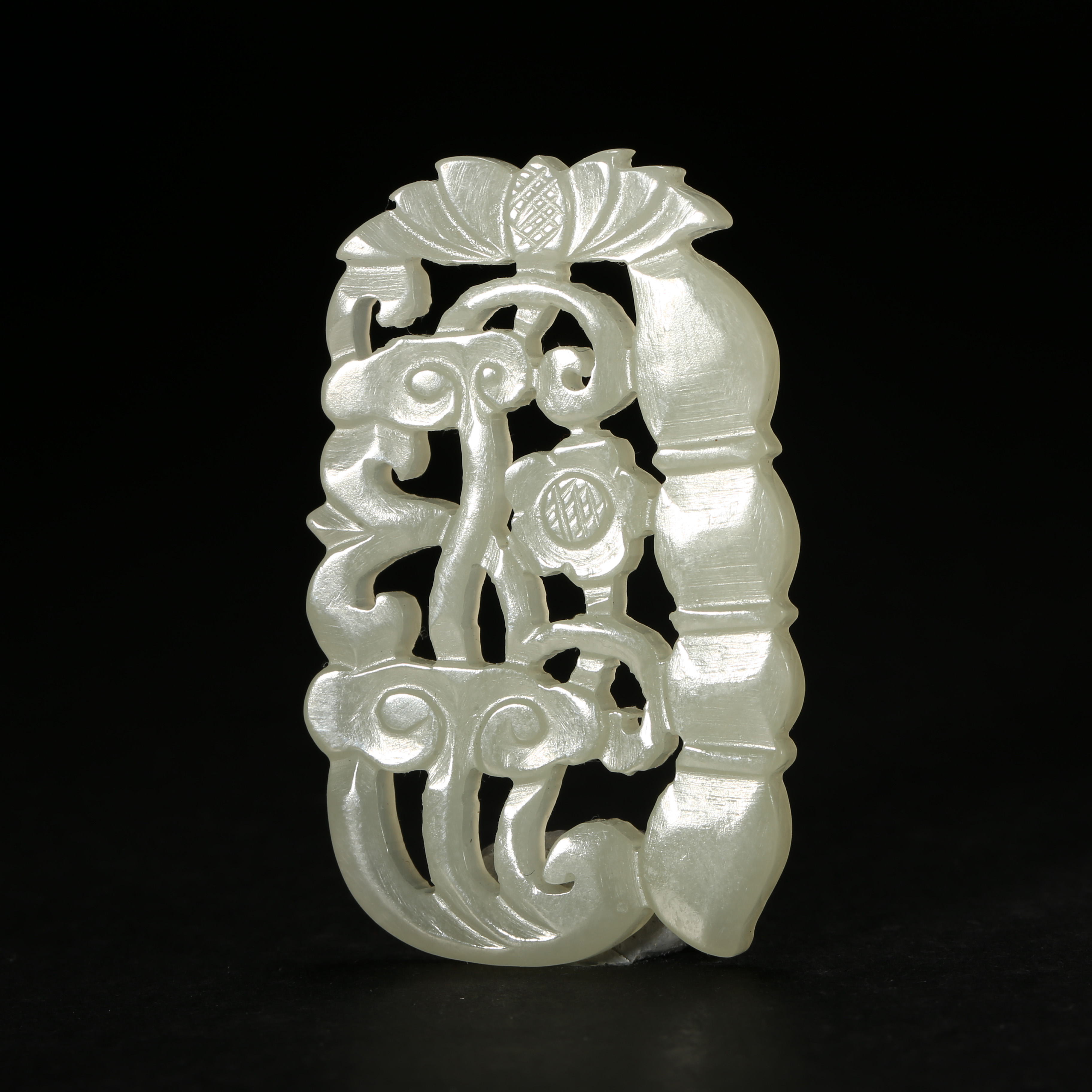 民国*花卉纹透雕玉佩/WBJTY251015343/和田玉【北京文博】