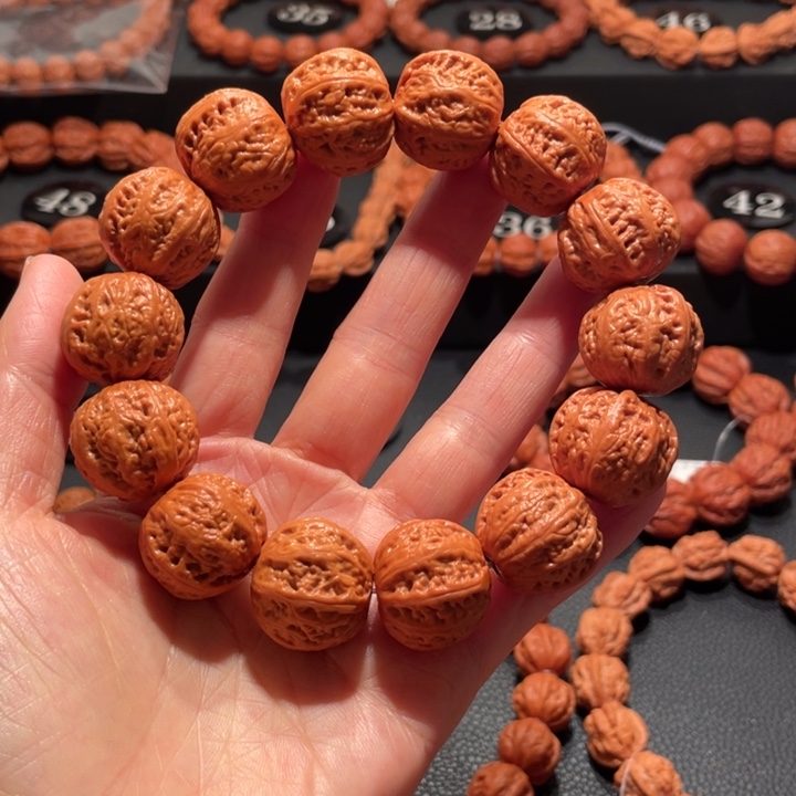 文玩核桃手串八棱手串2.2