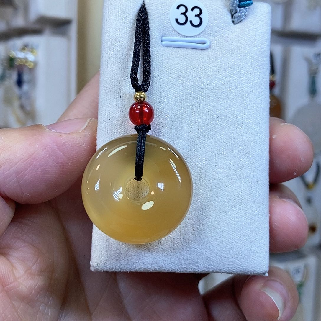 玛瑙/玉髓颈饰未镶嵌我***?