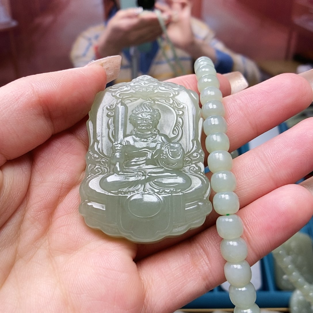 和田玉颈饰未镶嵌****