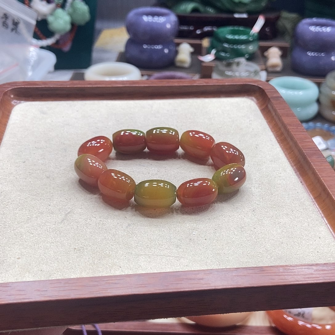 石英质玉未镶嵌手镯