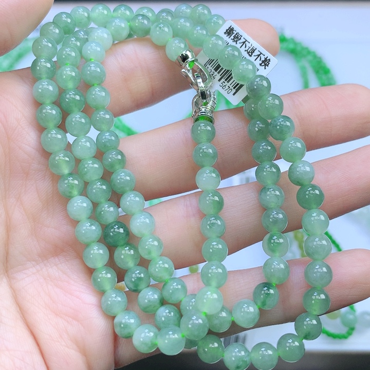 翡翠手链未镶嵌翡翠