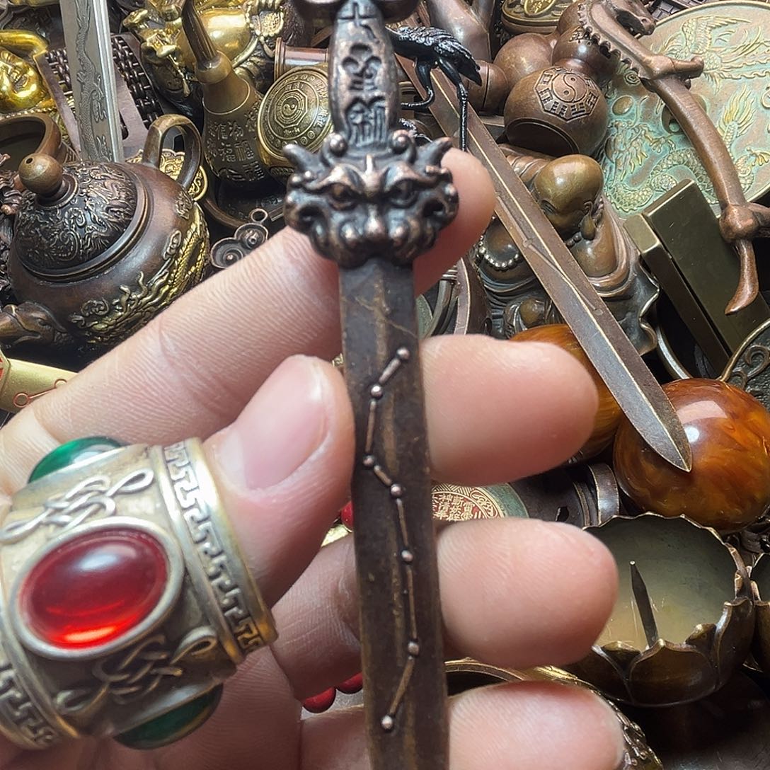 精美铜器收藏品等