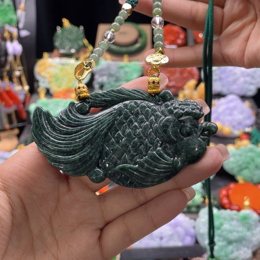 翡翠颈饰未镶嵌代编织