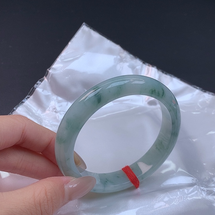 翡翠未镶嵌手镯59