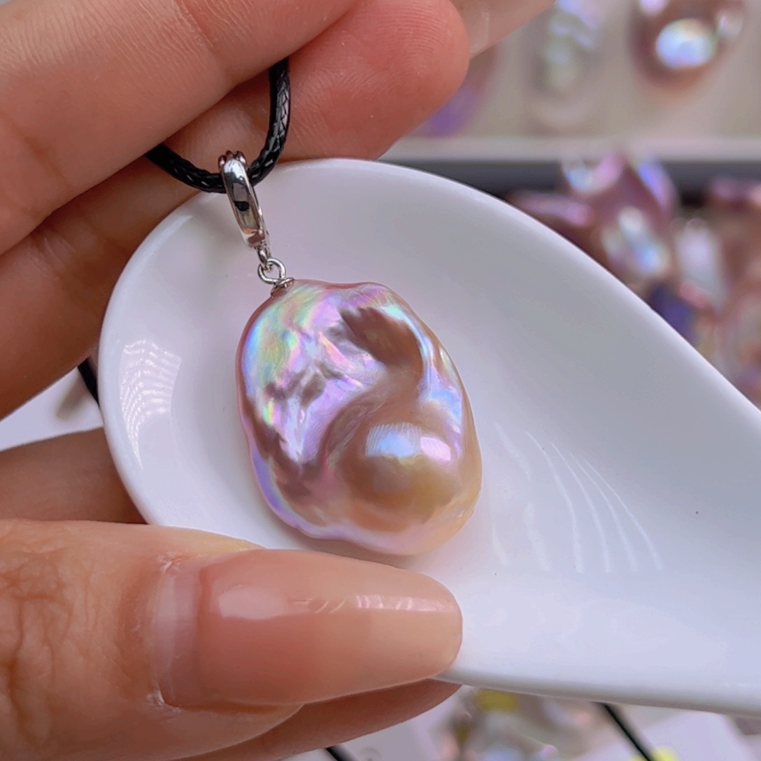 淡水珍珠吊坠(赠链)未镶嵌