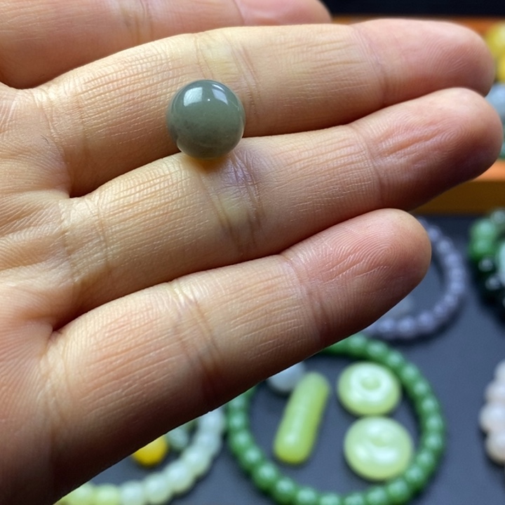 忆***初和田玉未镶嵌珠宝半成品紫翠卡10