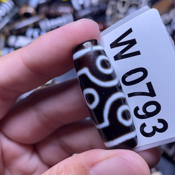 玛瑙/玉髓颈饰未镶嵌瑕疵裂