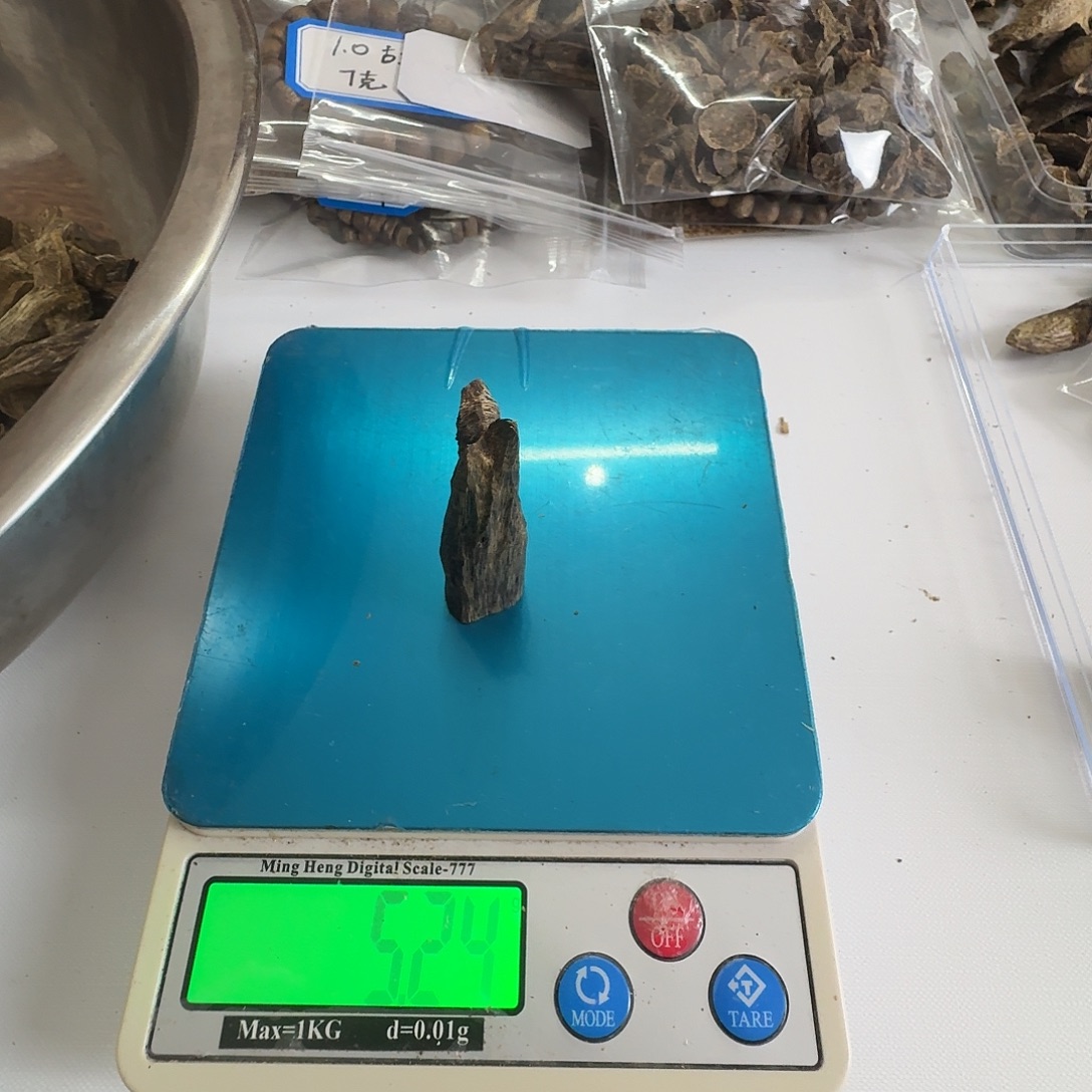 南***、沉香沉香碎屑沉香碎屑沉香树心