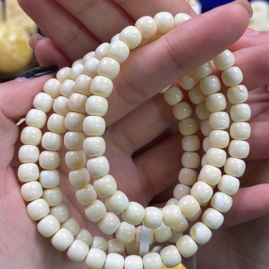 蜜蜡裸石未镶嵌琥珀蜜蜡