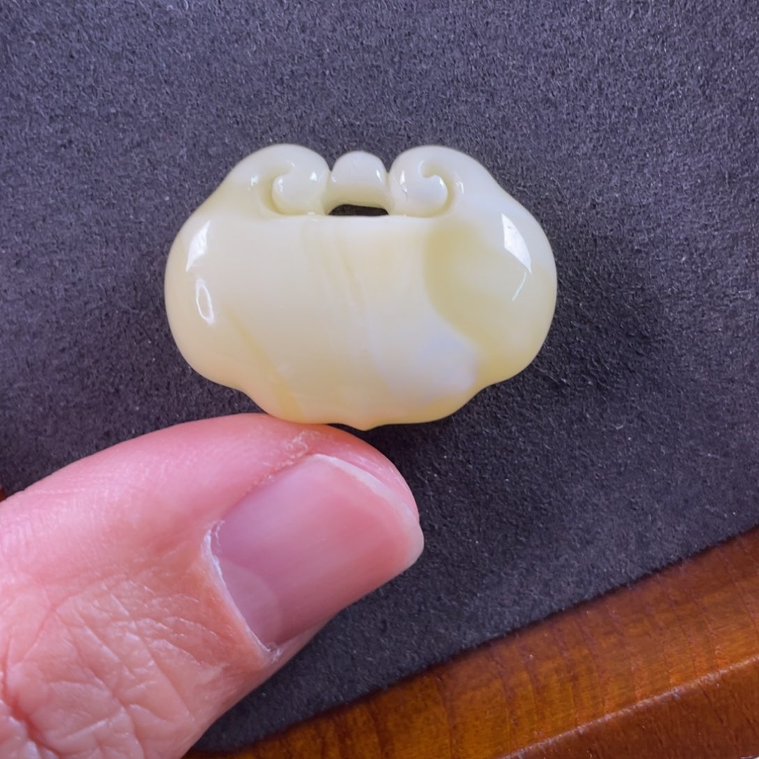 琥珀颈饰未镶嵌蜜蜡吊坠