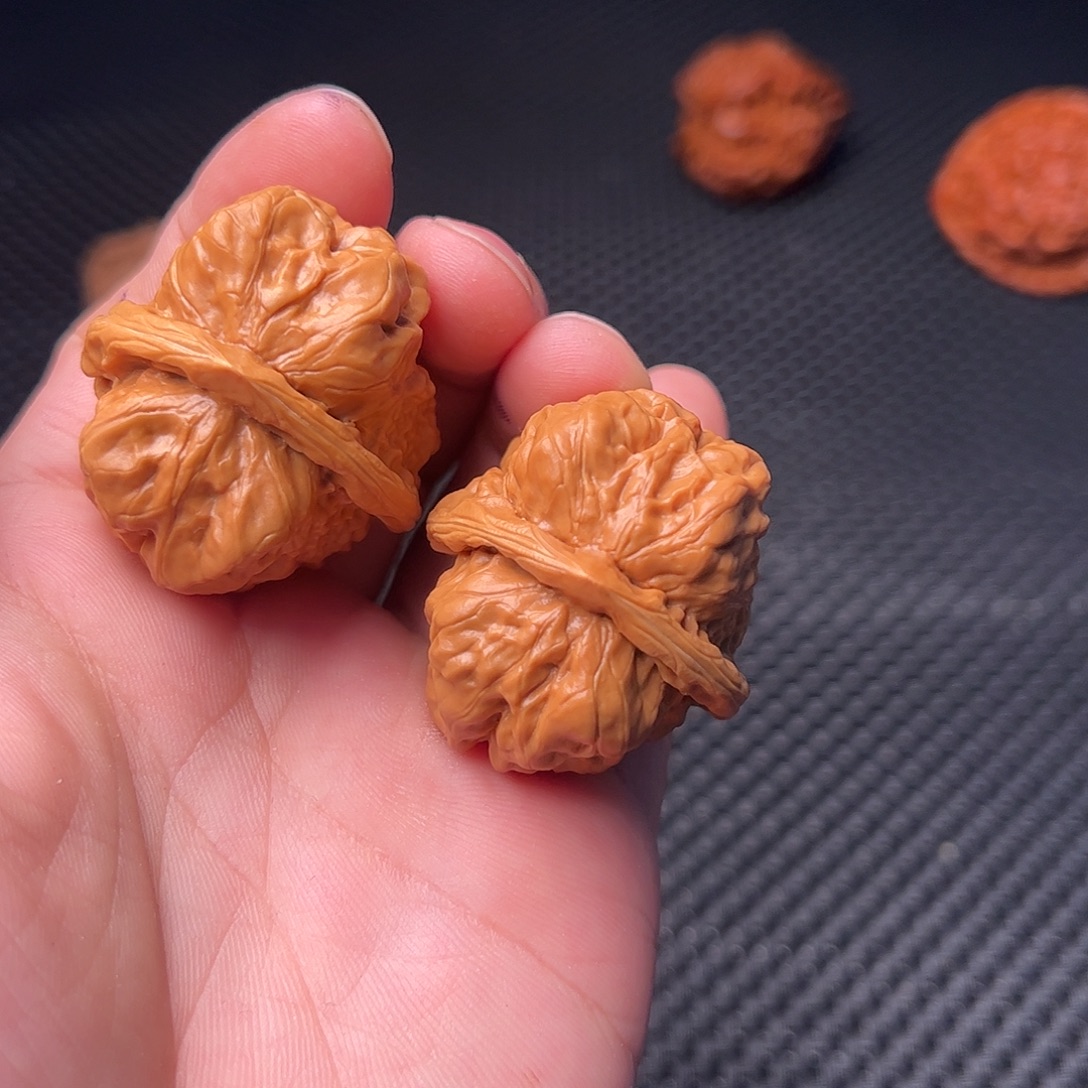 文玩核桃吊坠37蛤蟆头