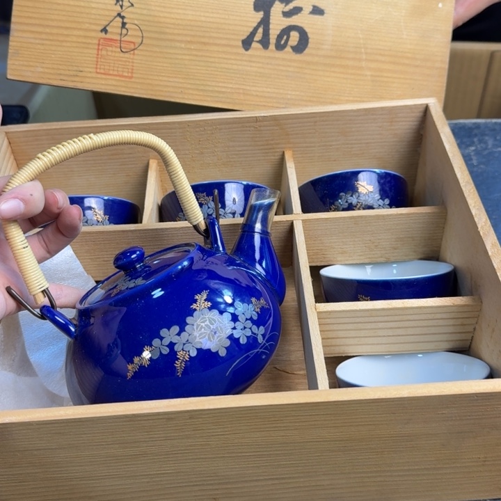 瓷片一壶五杯……哈哈哈哈哈