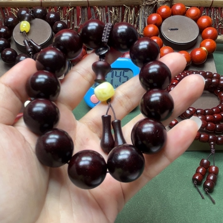 黄***杰木小叶紫檀手工艺