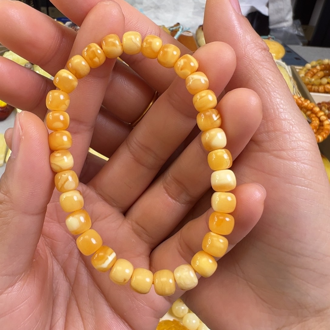 琥珀裸石未镶嵌蜜蜡
