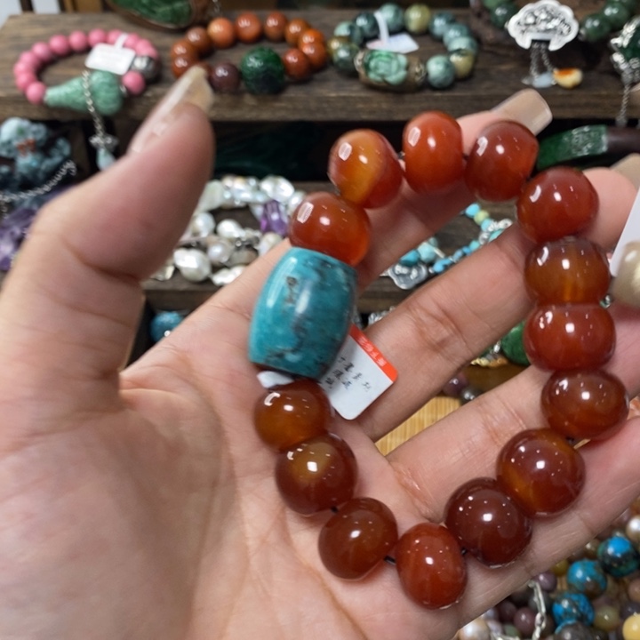 南红玛瑙手链未镶嵌果*