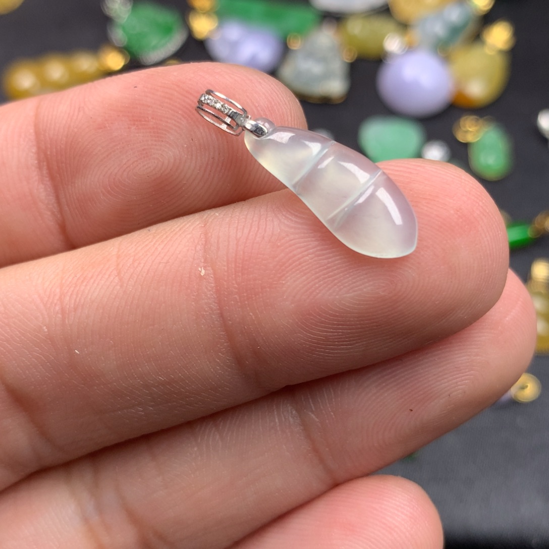 【闪购商品】颈饰18K金镶嵌翡翠 翡翠
