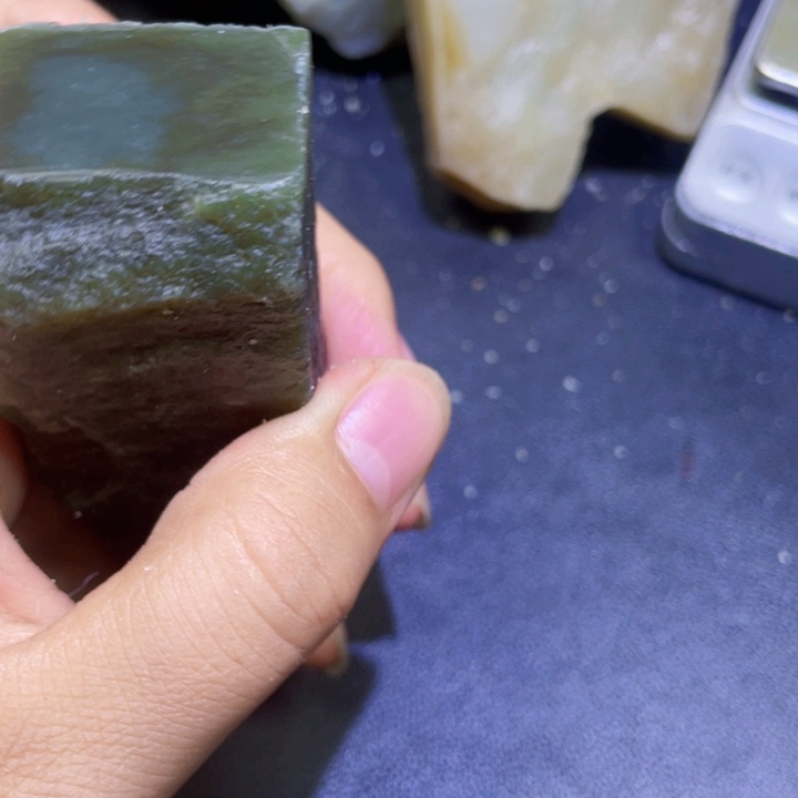 未镶嵌和田玉珠宝半成品