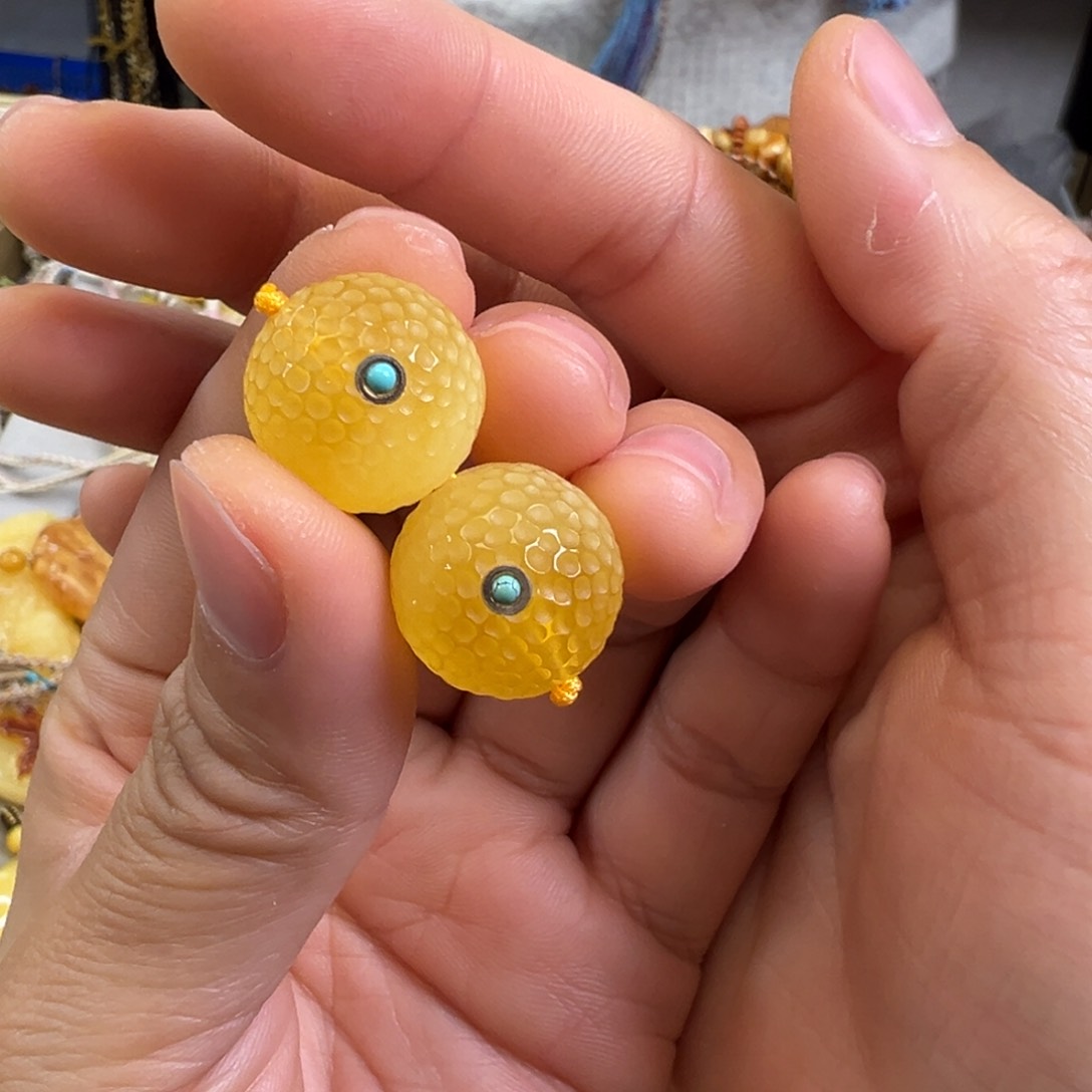 蜜蜡裸石未镶嵌蜜蜡