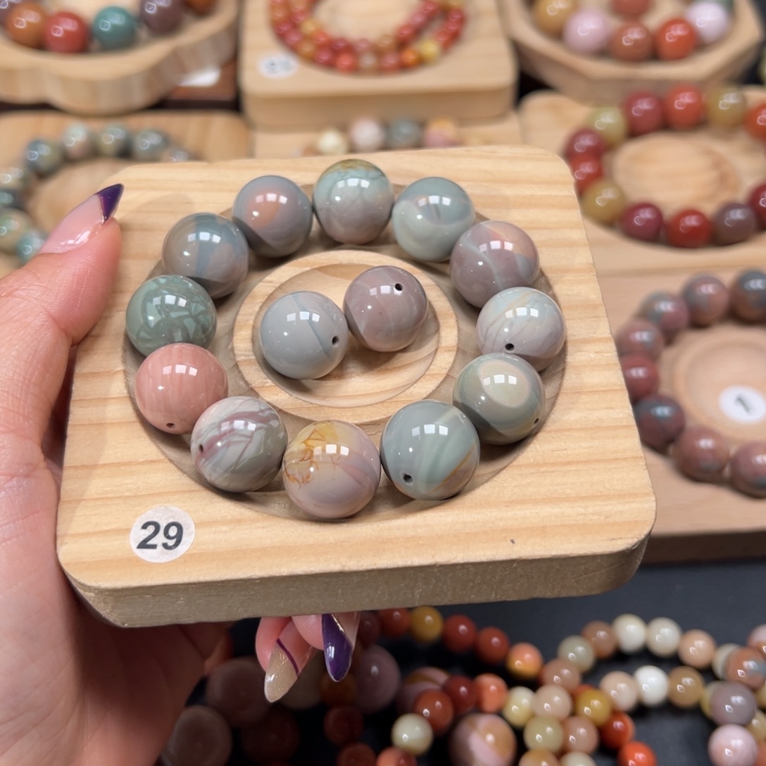 九****石英质玉未镶嵌手链149