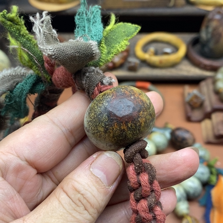 未镶嵌岫岩河磨玉（透闪石质玉）把件微**然